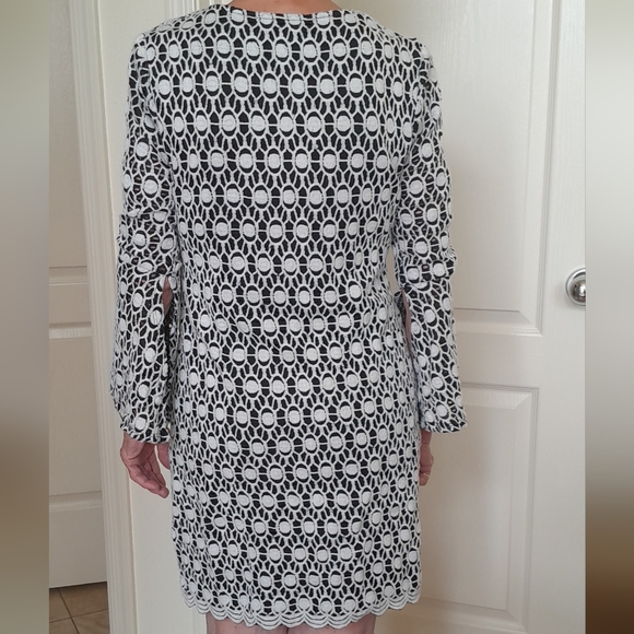 Roz & Ali, Embroidery dress - Picture 14 of 16